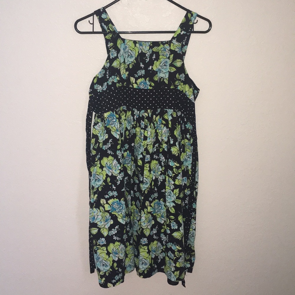 Girl’s Dress